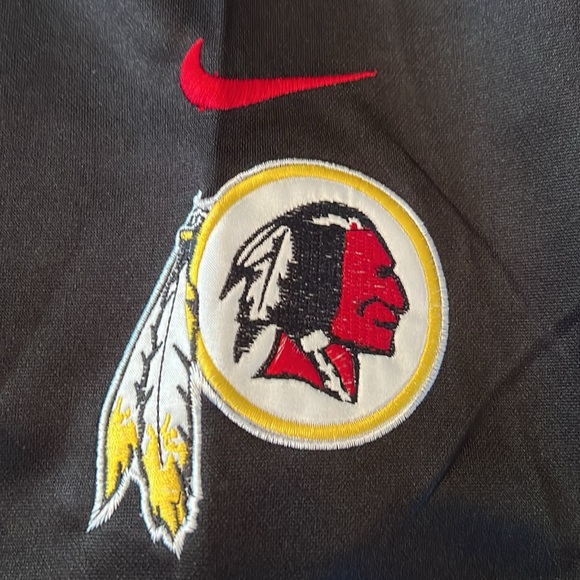 Washington Redskins Robert Griffin III #10 on field NFL jerseys - Picture 4 of 7